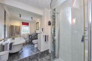 Photo 14- click for photo gallery